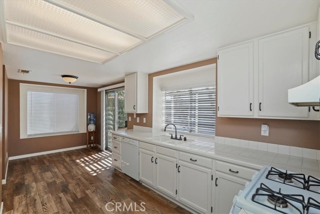 Detail Gallery Image 15 of 41 For 27025 Rock Bluff, Temecula,  CA 92591 - 4 Beds | 2/1 Baths