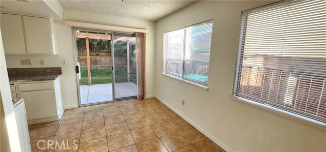 Detail Gallery Image 7 of 13 For 26295 Cardigan, Redlands,  CA 92374 - 3 Beds | 2/1 Baths