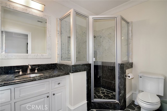 Detail Gallery Image 50 of 73 For 18933 La Montana Pl, Tarzana,  CA 91356 - 7 Beds | 6/1 Baths