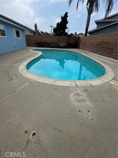 27245 Langside Avenue, Canyon Country CA: https://media.crmls.org/medias/c9e24514-77ff-495f-8bf6-ac19b47e748a.jpg