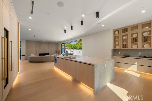 Detail Gallery Image 53 of 56 For 16728 Morrison St, Encino,  CA 91436 - 7 Beds | 6/1 Baths