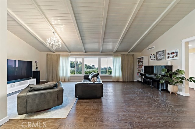 Detail Gallery Image 5 of 28 For 28747 Crestridge Rd, Rancho Palos Verdes,  CA 90275 - 3 Beds | 2/1 Baths