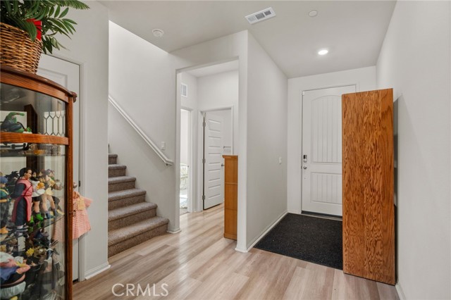 Detail Gallery Image 8 of 23 For 35256 Lopez, Beaumont,  CA 92223 - 4 Beds | 3 Baths