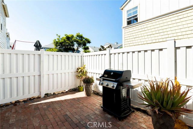 1800 Pacific Coast, Redondo Beach, California 90277, 4 Bedrooms Bedrooms, ,3 BathroomsBathrooms,Residential,For Sale,Pacific Coast,PV25051862