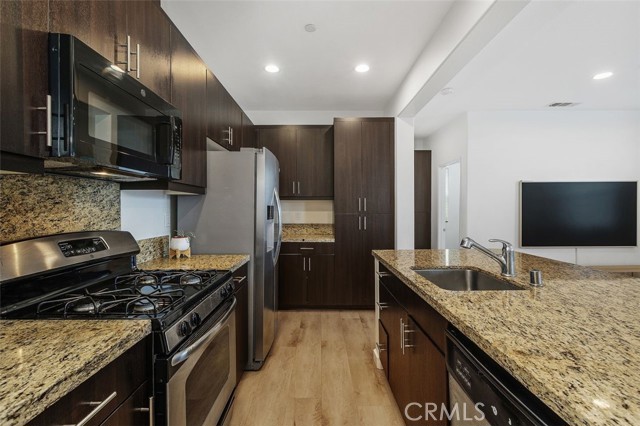 Front Image Thumbnail for CROC26087879