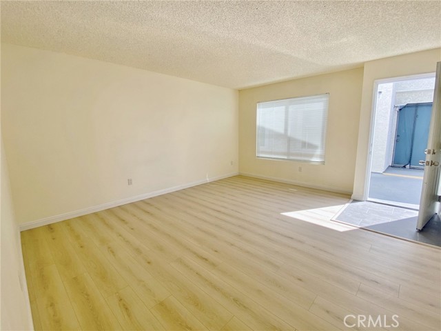Detail Gallery Image 5 of 21 For 145 S California St #E,  San Gabriel,  CA 91776 - 2 Beds | 2 Baths