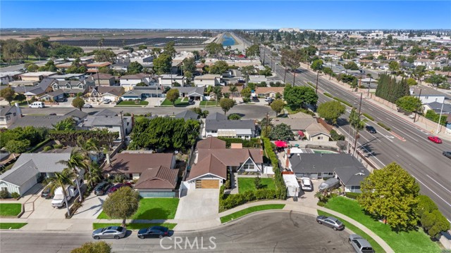 Detail Gallery Image 46 of 49 For 4951 Maui Cir, Huntington Beach,  CA 92649 - 4 Beds | 2 Baths