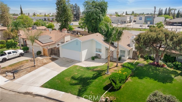 Detail Gallery Image 2 of 23 For 7013 Natchitoches, Bakersfield,  CA 93309 - 3 Beds | 2 Baths