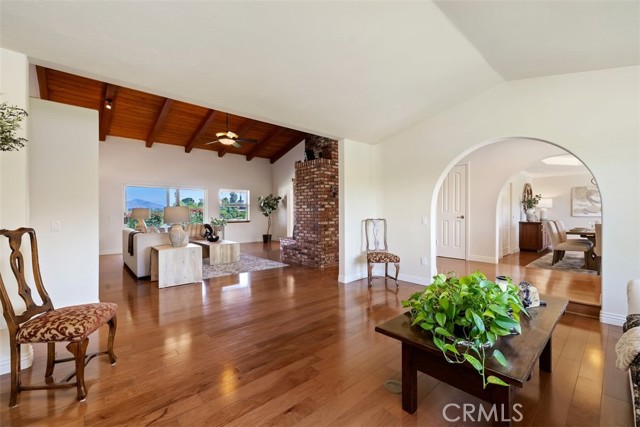 40951 PARADO DEL SOL DR, Temecula CA: https://media.crmls.org/medias/c9e6f7d2-ec28-49e9-ab05-7017be2efa68.jpg