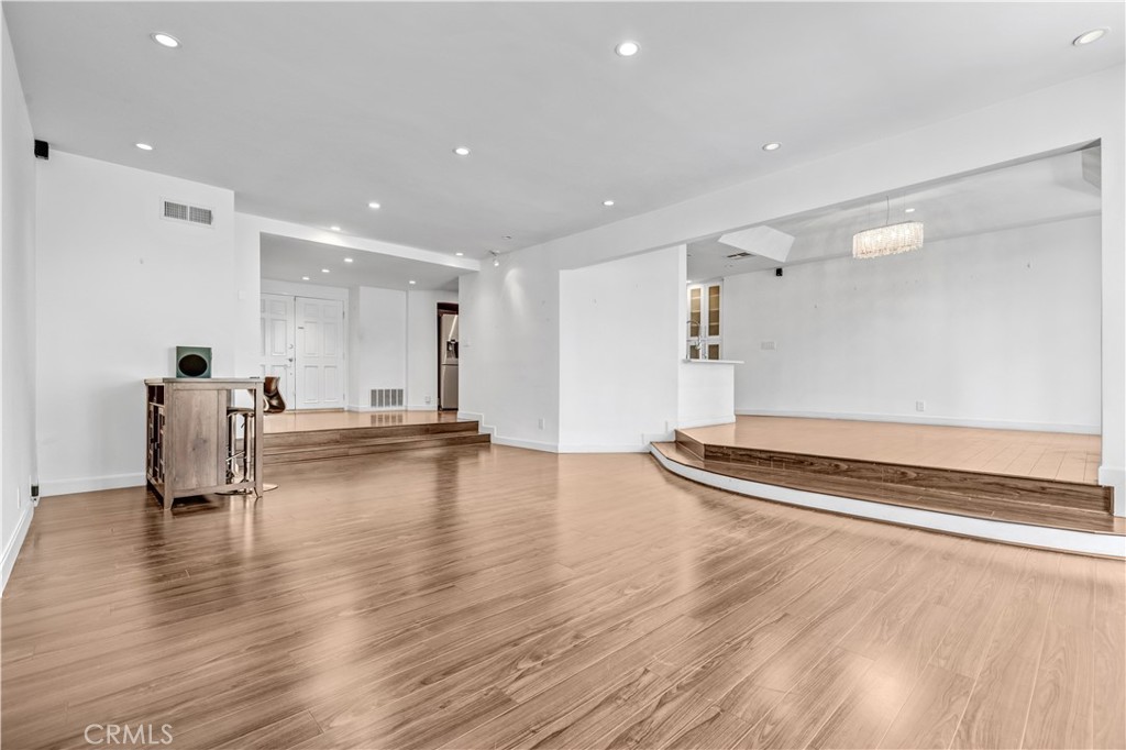 MLS #SR25148891 img 7