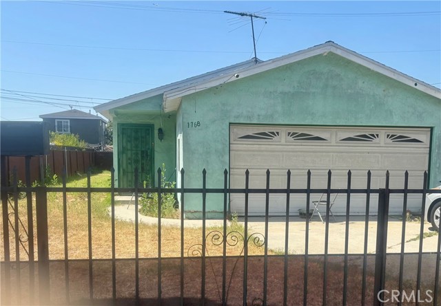 1768 E 83rd Street, Los Angeles CA: https://media.crmls.org/medias/c9e7f5ff-b36c-4660-8a11-438534effc83.jpg