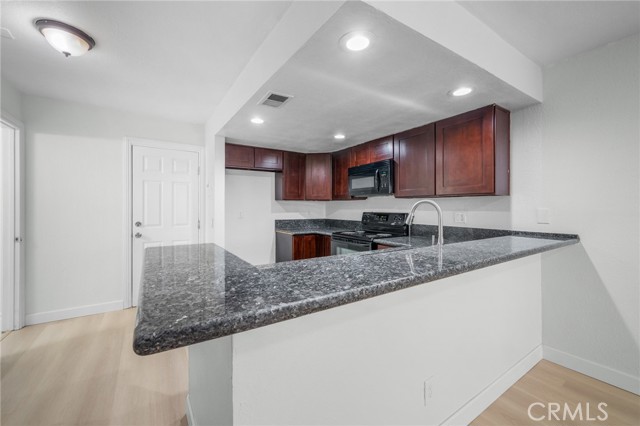 Detail Gallery Image 8 of 34 For 4814 Ranch Rd, Chino,  CA 91710 - 3 Beds | 2/1 Baths