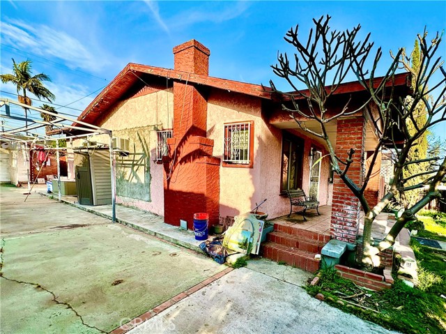 2829 California Street, Huntington Park CA: https://media.crmls.org/medias/c9e850bc-5ce9-48a6-ac6d-1c50b6a130bf.jpg