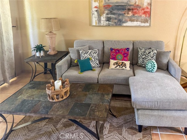 Detail Gallery Image 5 of 17 For 2812 N Auburn Ct #202,  Palm Springs,  CA 92262 - 1 Beds | 1 Baths