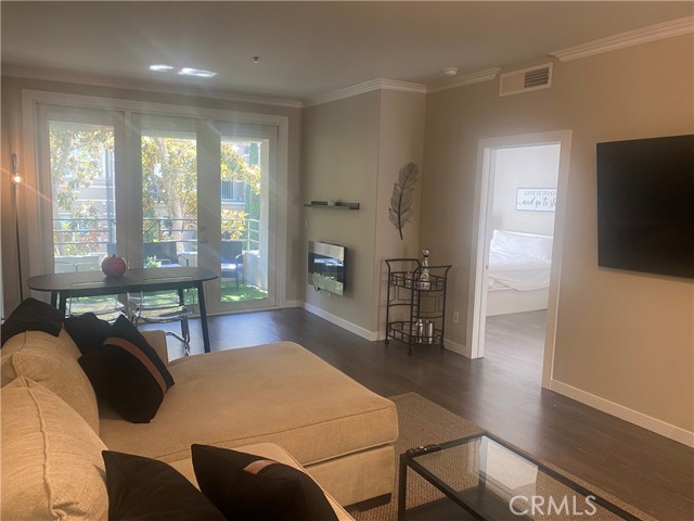 Detail Gallery Image 2 of 27 For 2233 Martin #208,  Irvine,  CA 92612 - 1 Beds | 1 Baths