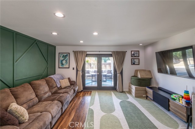 Detail Gallery Image 6 of 25 For 842 Granby, Simi Valley,  CA 93065 - 4 Beds | 2 Baths