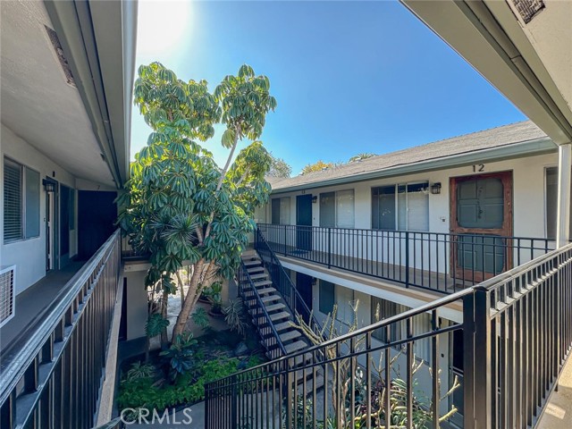 Detail Gallery Image 41 of 46 For 3045 E Theresa #8,  Long Beach,  CA 90814 - 1 Beds | 1 Baths