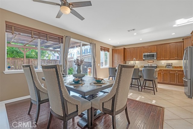 25019 Coral Canyon Road, Corona CA: https://media.crmls.org/medias/c9e9a732-7c21-425f-9b42-fabad93a3e75.jpg