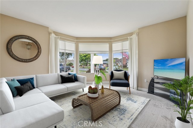 11272 Weatherby Road, Los Alamitos CA: https://media.crmls.org/medias/c9e9abce-56a4-4606-806d-8ec194287870.jpg