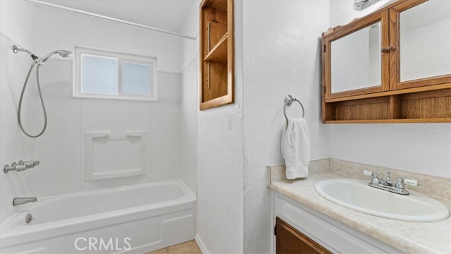 Detail Gallery Image 38 of 48 For 112 Los Verjeles, Bangor,  CA 95901 - 3 Beds | 1/1 Baths