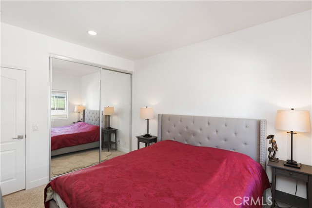 Detail Gallery Image 33 of 51 For 2421 E 16th #1,  Newport Beach,  CA 92663 - 4 Beds | 2/1 Baths