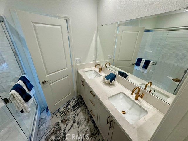 Detail Gallery Image 17 of 27 For 5864 Linden, Long Beach,  CA 90805 - 2 Beds | 2/1 Baths