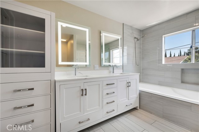 19017 Gault Street, Reseda CA: https://media.crmls.org/medias/c9eac487-627d-4ed9-b605-dbbd3b86efe6.jpg