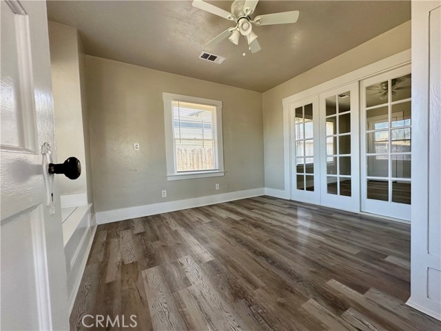 Detail Gallery Image 10 of 26 For 1236 N Brown St, Hanford,  CA 93230 - 3 Beds | 1 Baths