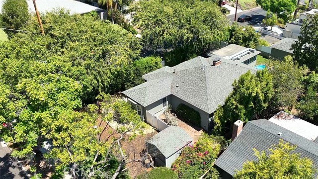 301 S Sunset Canyon Drive, Burbank CA: https://media.crmls.org/medias/c9ec6788-b4bb-465e-8e6a-ee7505f5f0fb.jpg