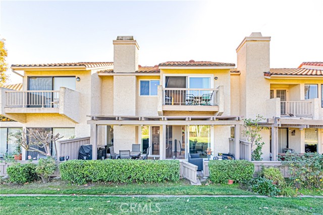 Detail Gallery Image 39 of 55 For 642 Colonial Cir, Fullerton,  CA 92835 - 3 Beds | 3 Baths