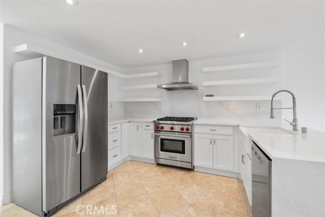 Detail Gallery Image 4 of 11 For 76 W Yale Loop, Irvine,  CA 92604 - 4 Beds | 2/1 Baths