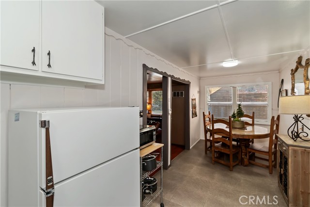 Detail Gallery Image 15 of 42 For 435 Arroyo, Big Bear Lake,  CA 92315 - 3 Beds | 1 Baths