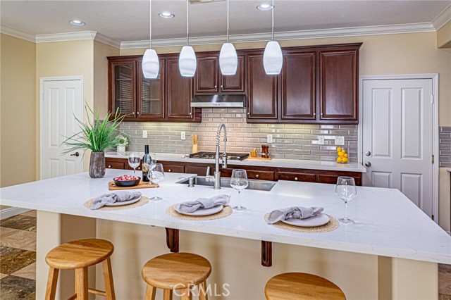 Detail Gallery Image 19 of 62 For 17730 Wren Dr, Canyon Country,  CA 91387 - 5 Beds | 3 Baths