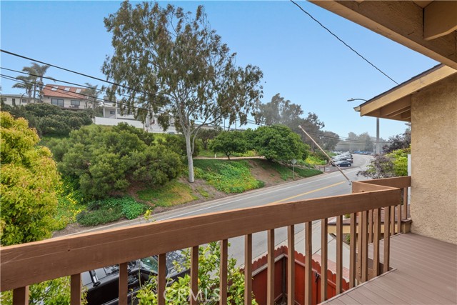 Detail Gallery Image 27 of 33 For 536 21st St, Manhattan Beach,  CA 90266 - 4 Beds | 2 Baths