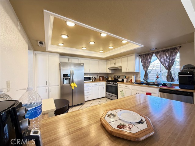 Detail Gallery Image 9 of 19 For 26483 Anchorage Ln, Helendale,  CA 92342 - 3 Beds | 2 Baths