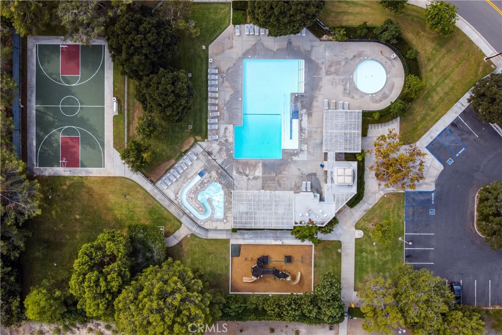 MLS #OC25233246 image #38