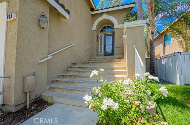 Detail Gallery Image 5 of 57 For 828 N Temescal St, Corona,  CA 92879 - 4 Beds | 2/1 Baths