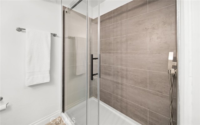 Detail Gallery Image 87 of 200 For 7930 Vulcan Dr, Los Angeles,  CA 90046 - 7 Beds | 8/1 Baths