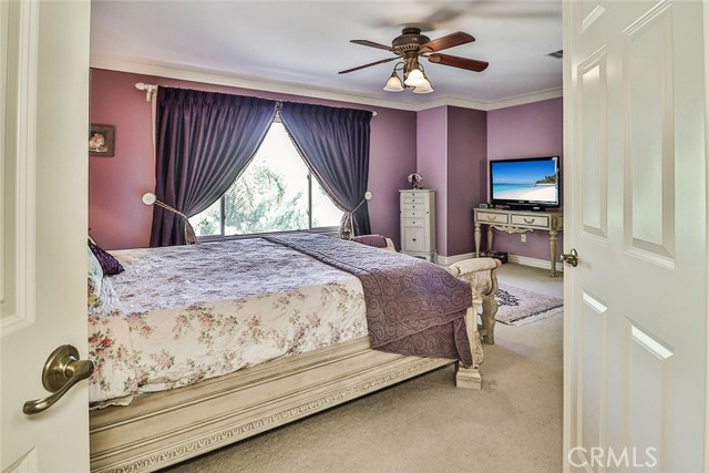 Detail Gallery Image 39 of 61 For 13910 Mountain View Pl, Sylmar,  CA 91342 - 5 Beds | 3 Baths