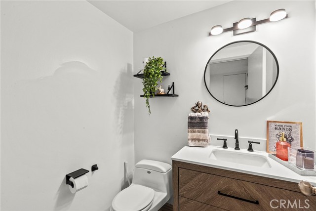 Detail Gallery Image 18 of 33 For 6752 Hillpark #202,  Los Angeles,  CA 90068 - 2 Beds | 2 Baths
