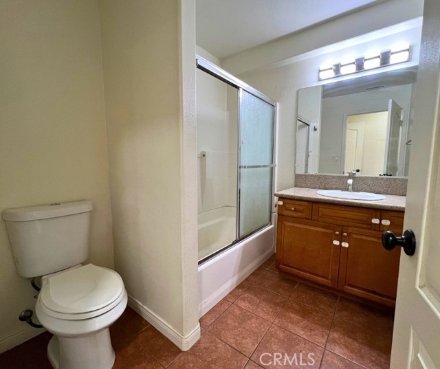 Detail Gallery Image 16 of 20 For 12368 Osborne #4,  Pacoima,  CA 91331 - 3 Beds | 3 Baths