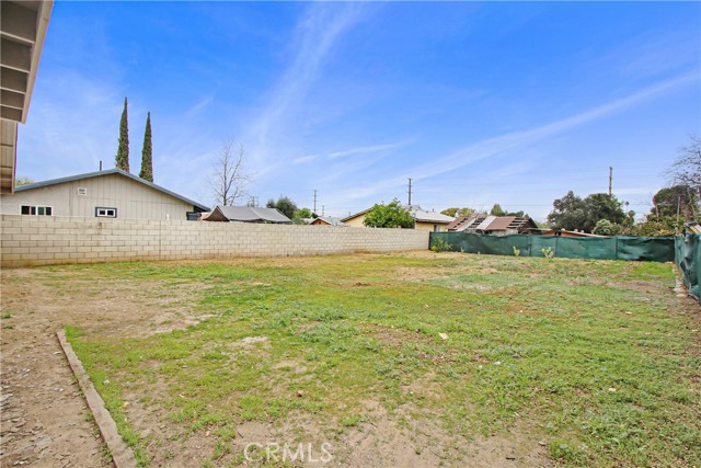 Detail Gallery Image 19 of 19 For 2571 12th St, Riverside,  CA 92507 - 4 Beds | 2 Baths