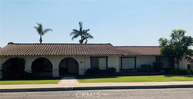 1316 E Palm Dr, Glendora, CA 91741