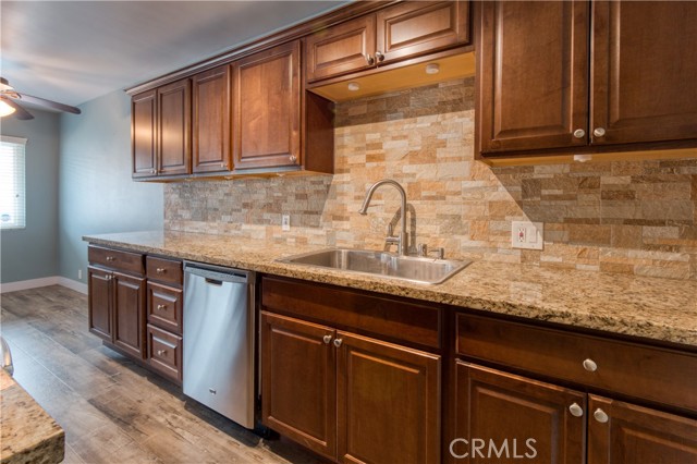 1130 E 1st Street, Long Beach CA: https://media.crmls.org/medias/c9f6ae3f-6f07-4920-9e8d-3e6dae395cff.jpg