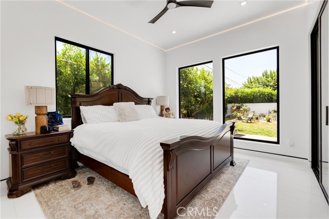 Detail Gallery Image 24 of 42 For 9509 Downey Ave, Downey,  CA 90240 - 5 Beds | 3 Baths