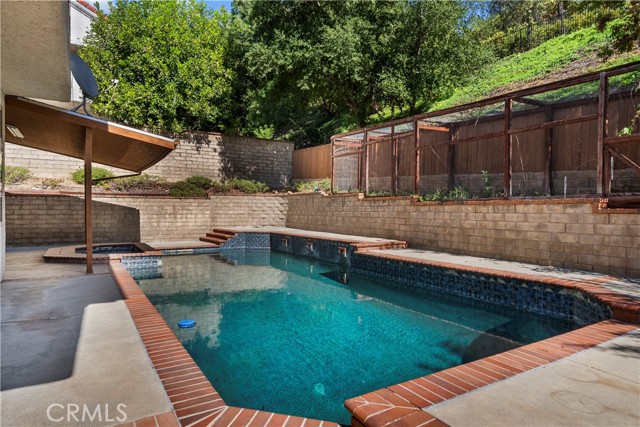 Detail Gallery Image 23 of 46 For 6056 Lake Lindero, Agoura Hills,  CA 91301 - 4 Beds | 3/1 Baths