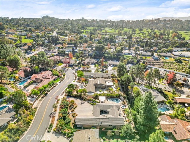 1632 Country Club Drive, Redlands CA: https://media.crmls.org/medias/c9f7a28e-1af4-4f36-b634-fc3bfb891772.jpg