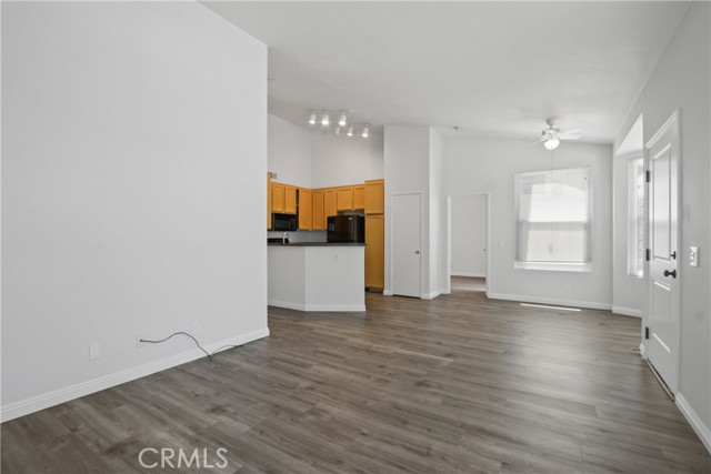 Detail Gallery Image 6 of 19 For 19431 Rue De Valore 5c,  Lake Forest,  CA 92610 - 2 Beds | 2 Baths