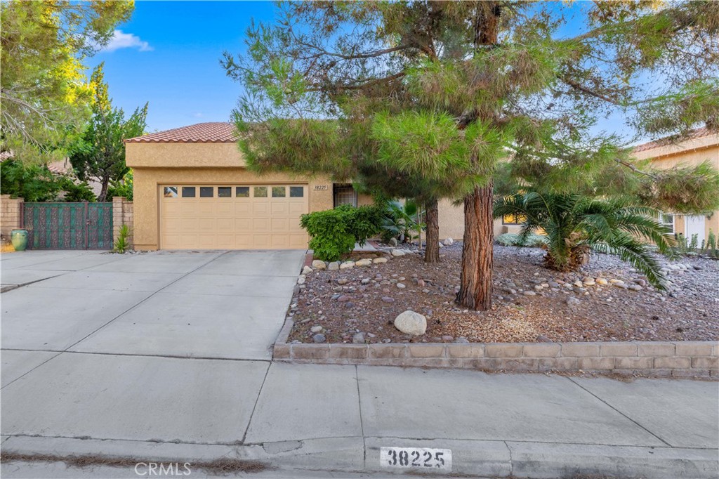 38225 6th Street W