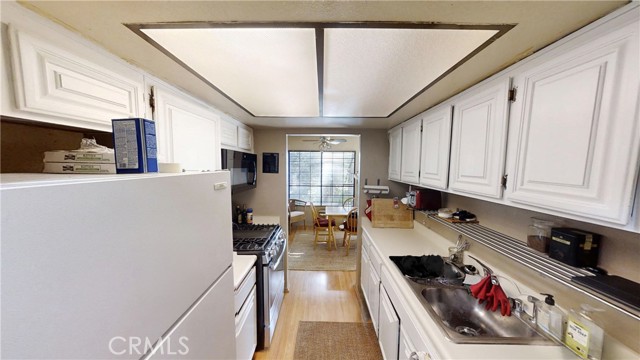 Detail Gallery Image 8 of 14 For 600 Central Ave #372,  Riverside,  CA 92507 - 1 Beds | 1 Baths